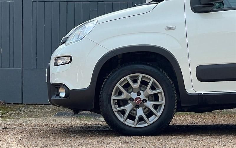 Used Fiat Panda 4x4 86 HP (63 kW) 2019 White Hatchback
