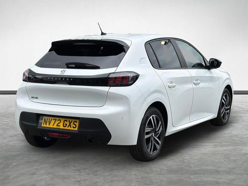 Second-hand Peugeot 208 Active+ 74 CP (54 kW) 2023 Alb Hatchback