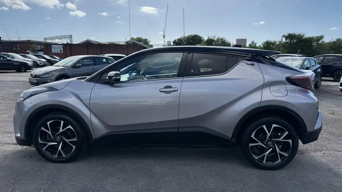 Used Toyota C-HR 116 HP (85 kW) 2018 Silver SUV
