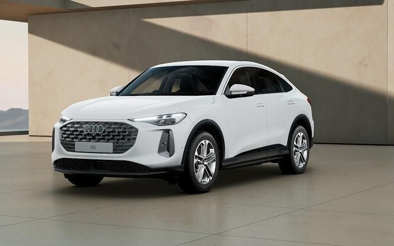 Used 2024 Audi Q5 Sportback Sport SUV | £49,985 (Fair price) - Image 1/4