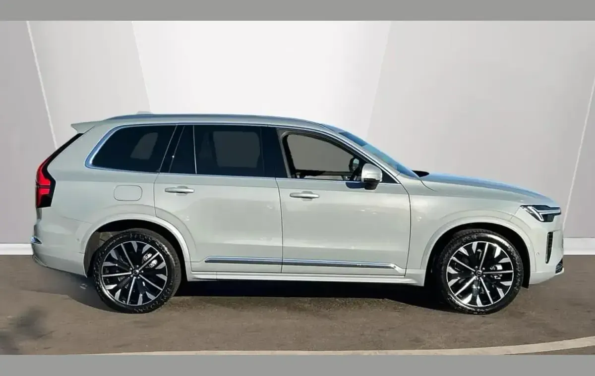 Used Volvo XC90 Ultra 455 HP (334 kW) 2025 Grey SUV
