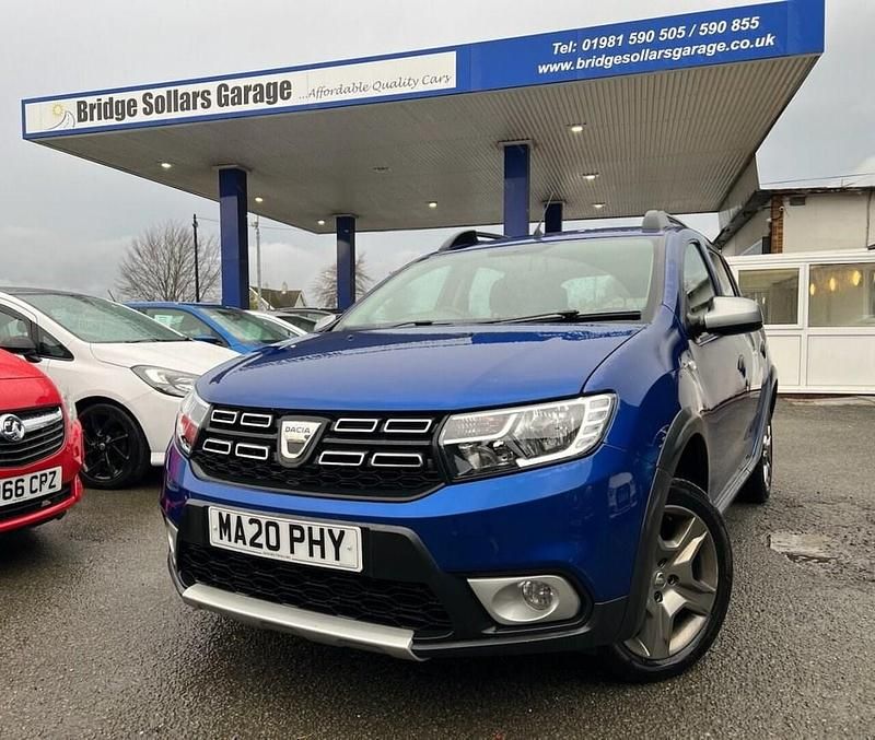 Blue Used 2020 Dacia Sandero Essentiel Hatchback | £6,695 (Fair price) - Image 1/4
