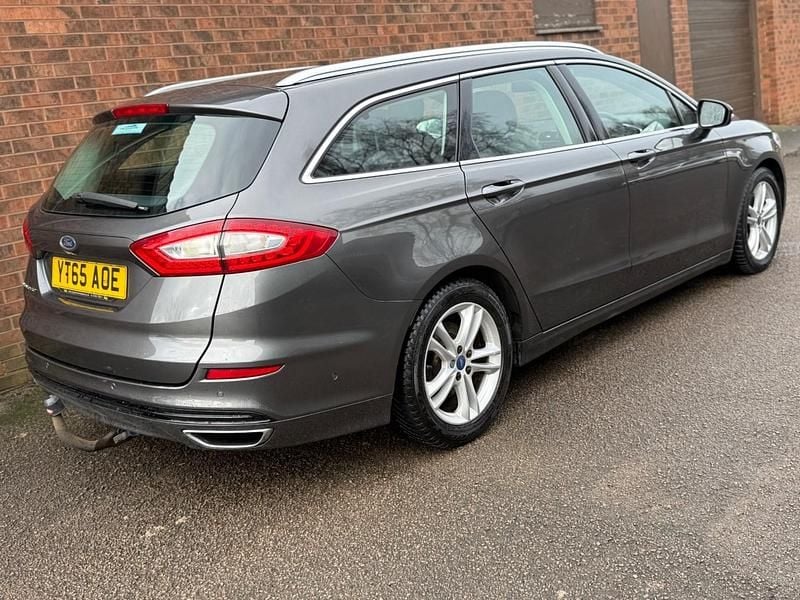 Used Ford Mondeo Titanium 180 HP (132 kW) 2015 Grey Estate