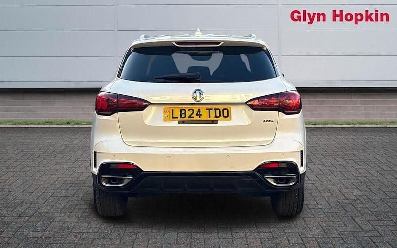 Used MG HS Trophy 162 HP (119 kW) 2024 White SUV