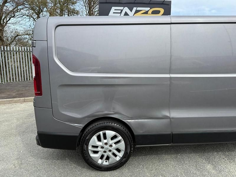 Used Renault Trafic 2016 Grey MPV