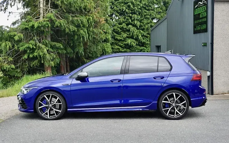 Used VW Golf VIII R 320 HP (235 kW) 2024 Blue Hatchback