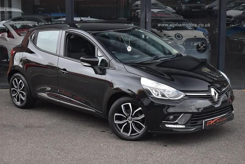 Black Used 2019 Renault Clio IV Play Hatchback | £7,790 (Fair price) - Image 1/3