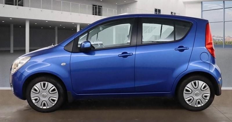 Used Vauxhall Agila S 68 HP (50 kW) 2014 Blue MPV