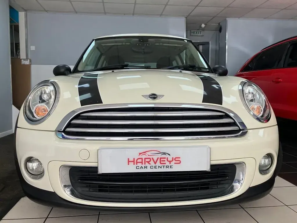 Used Mini ONE Hatch 98 HP (72 kW) 2013 White Hatchback