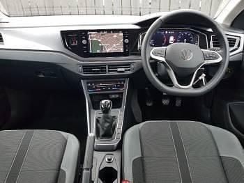 Used VW Polo Style 95 HP (69 kW) 2024 White Hatchback