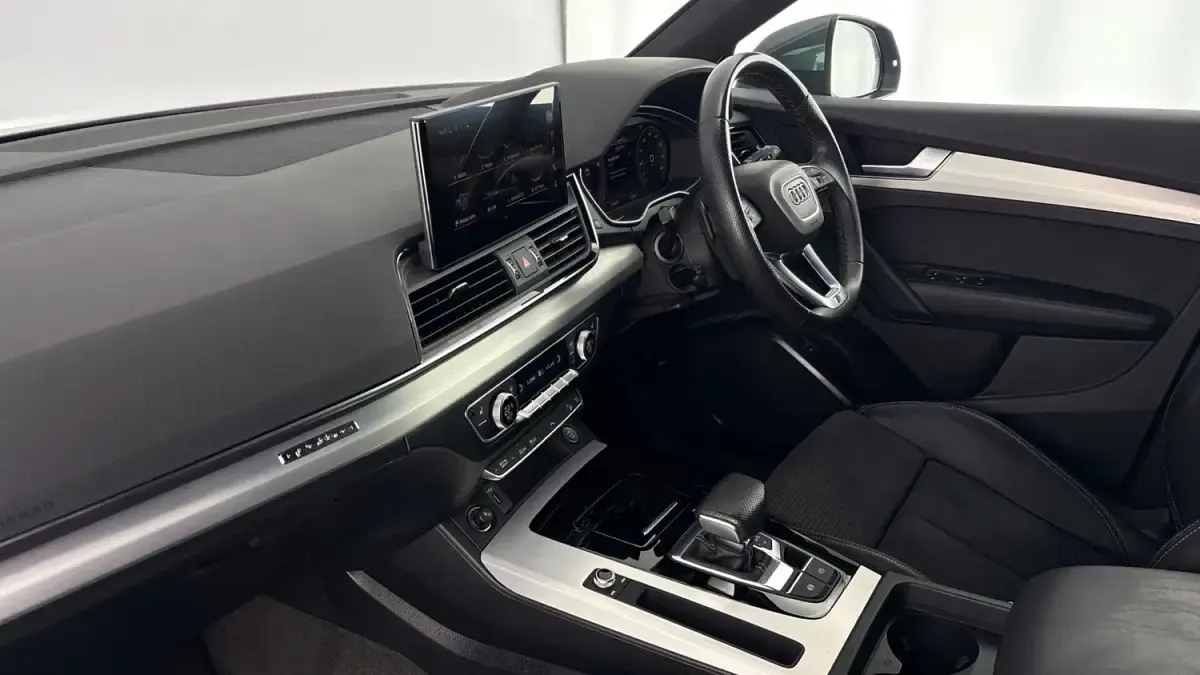 Usado Audi Q5 Sportback S-Line 261 HP (191 kW) 2021 Cinzento SUV