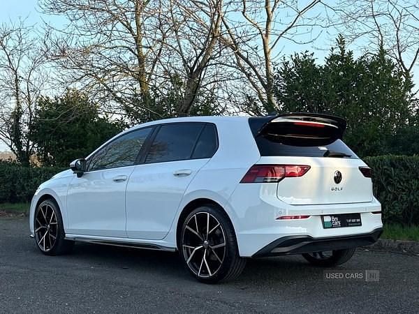 Used VW Golf VII Life 150 HP (110 kW) 2021 White Hatchback