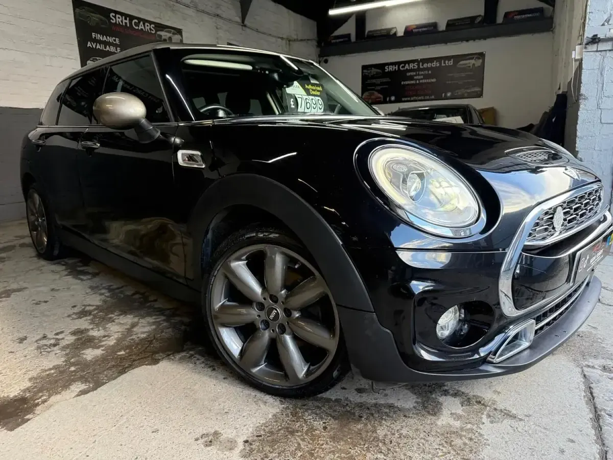 Used Mini Cooper Clubman 2016 Black Estate
