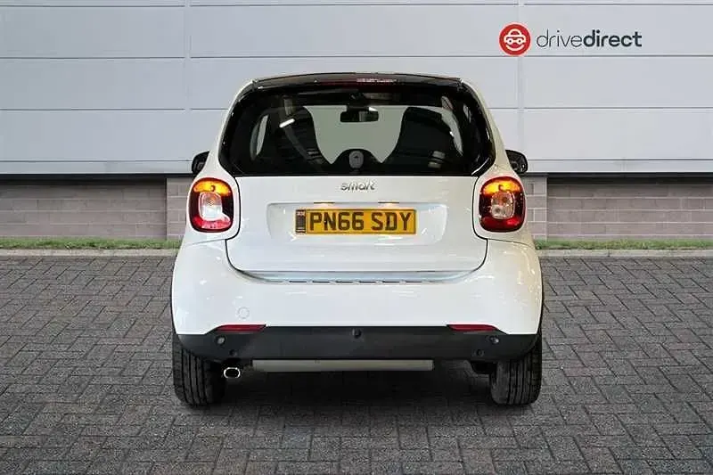 Usado Smart ForTwo Coupé 90 HP (66 kW) 2016 Branco Coupé