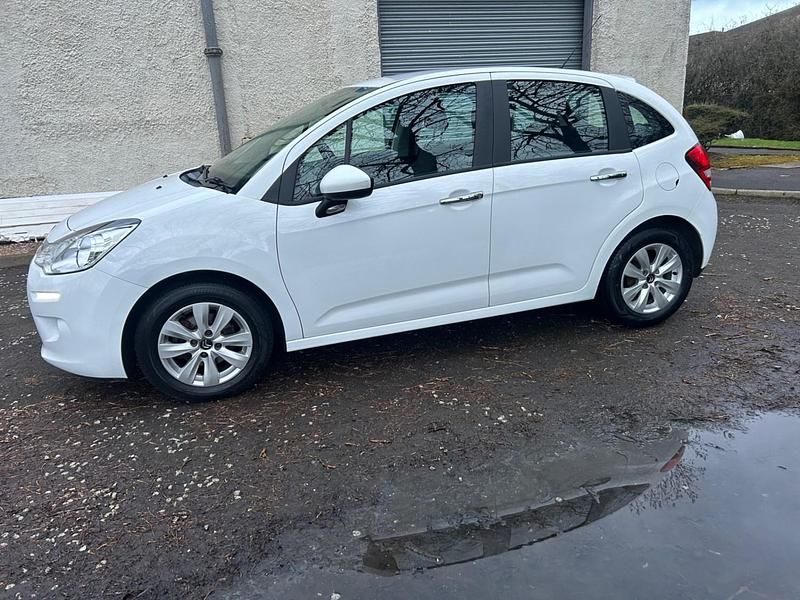 Used Citroën C3 PureTech 2015 White Hatchback