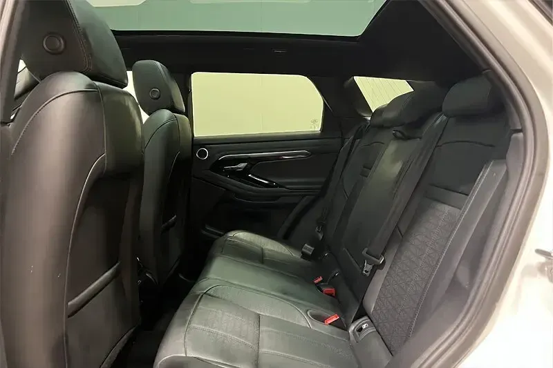 Used Land Rover Range Rover evoque HSE Dynamic 204 HP (150 kW) 2023 White SUV