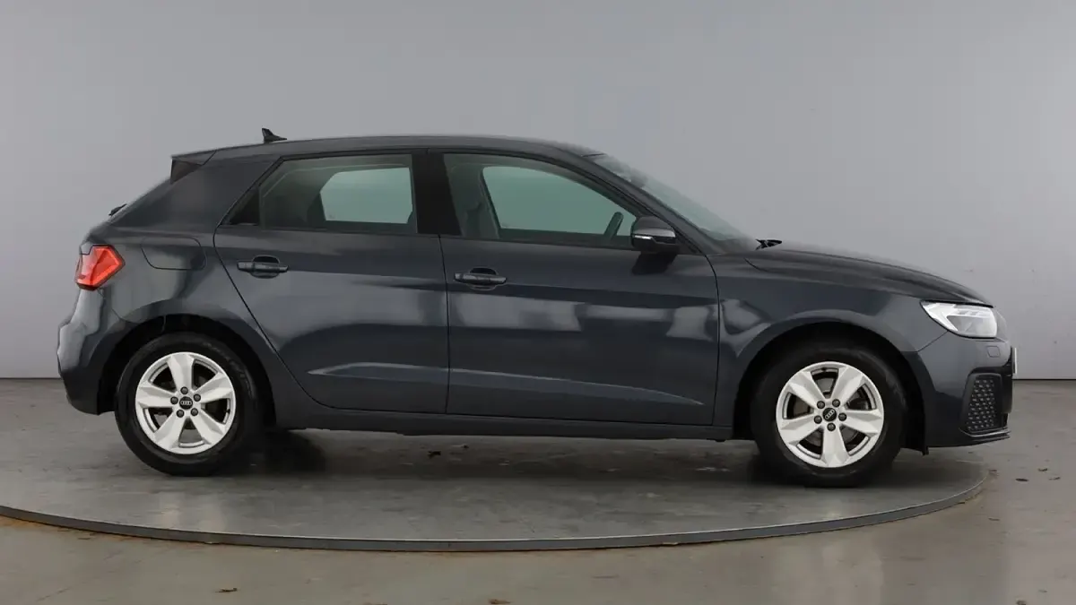 Used Audi A1 Sportback Design 110 HP (80 kW) 2022 Manhattan grey Hatchback
