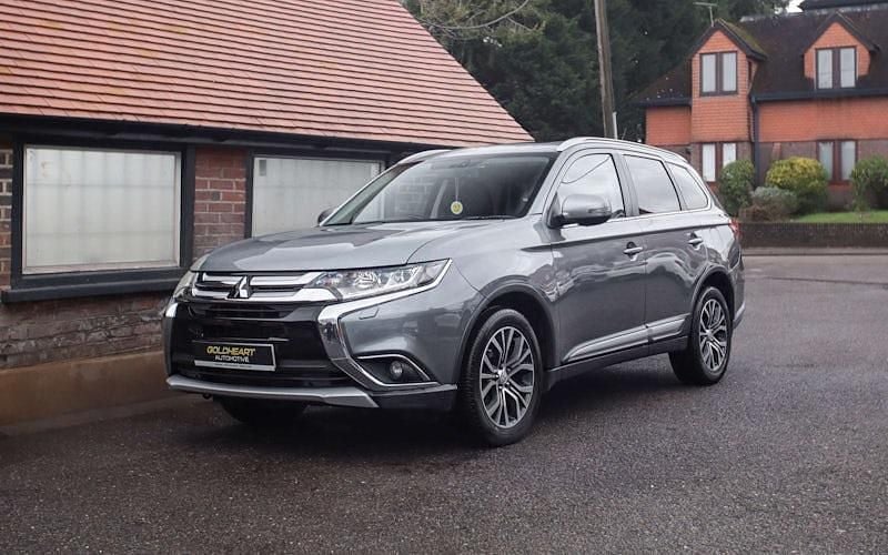 Used Mitsubishi Outlander 150 HP (110 kW) 2016 SUV