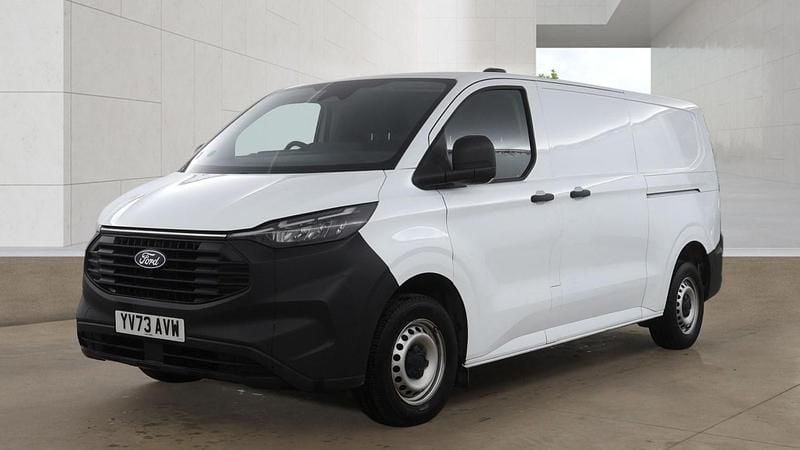 Usado Ford Transit Custom 136 HP (100 kW) 2024 Branco Van