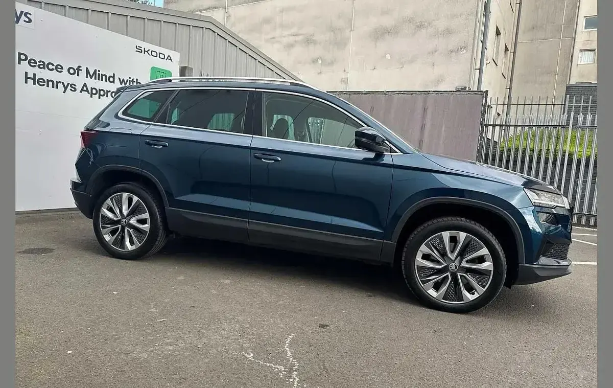 Gebraucht Skoda Karoq SE L 150 PS (110 kW) 2023 Blau SUV