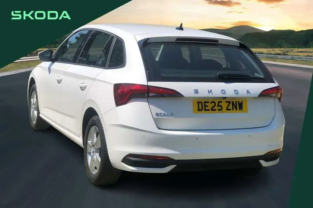 Used Skoda Scala SE 94 HP (69 kW) 2025 White Hatchback