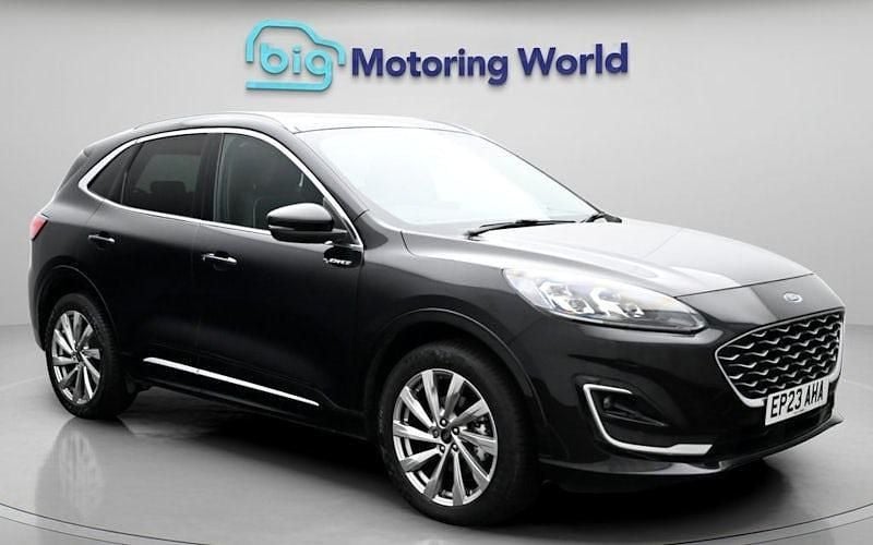 Usado Ford Kuga Vignale 190 HP (139 kW) 2023 SUV