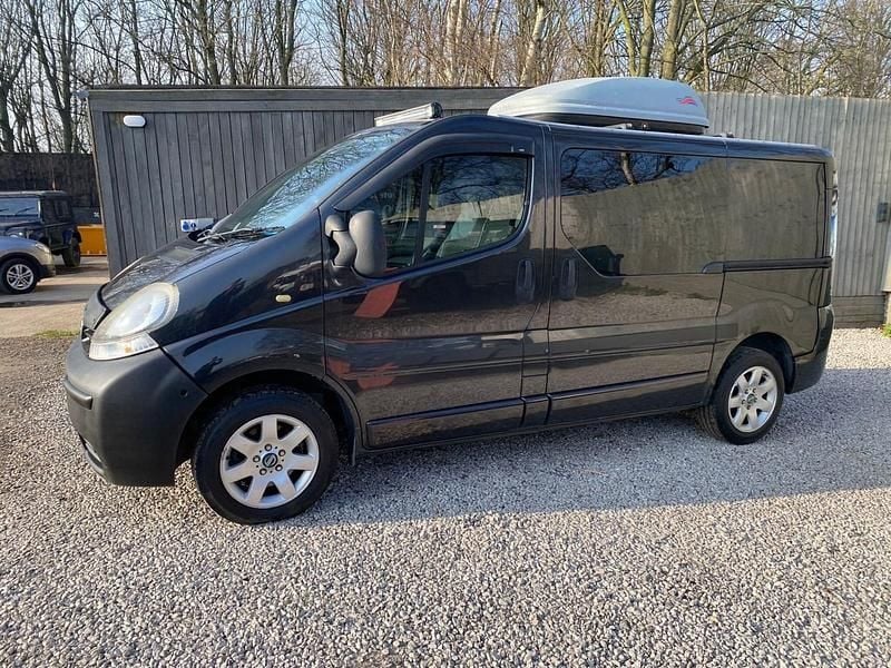 Used Nissan Primastar SE 100 HP (73 kW) 2005 Black MPV