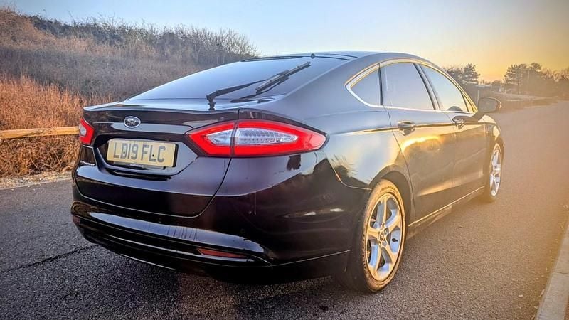 Used Ford Mondeo Titanium 165 HP (121 kW) 2019 Black Hatchback