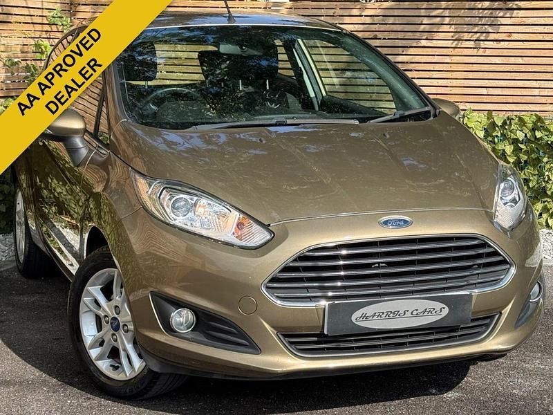 Brown Used 2014 Ford Fiesta Zetec Hatchback | £5,785 (Fair price) - Image 1/4