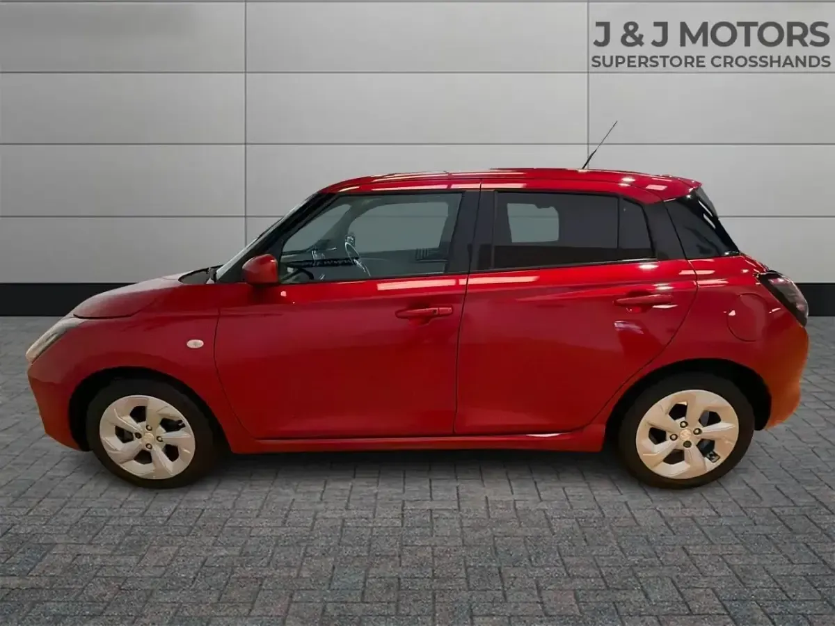 Used Suzuki Swift 130 HP (95 kW) 2025 Red Hatchback