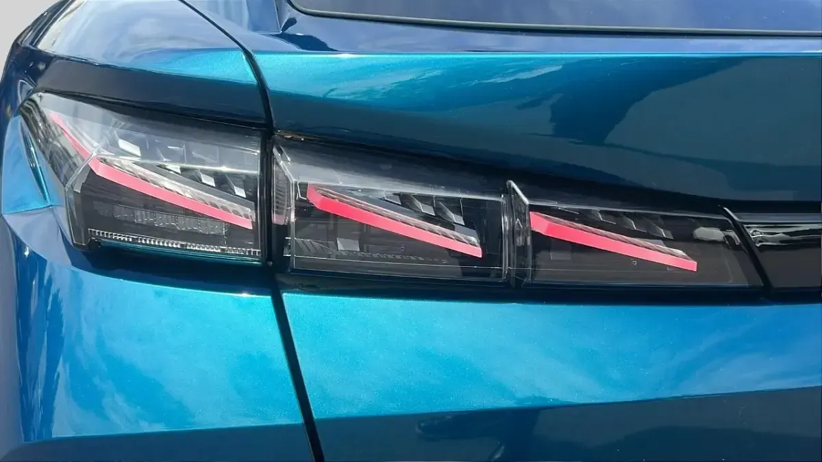 Used Peugeot 408 GT 129 HP (94 kW) 2023 Blue SUV