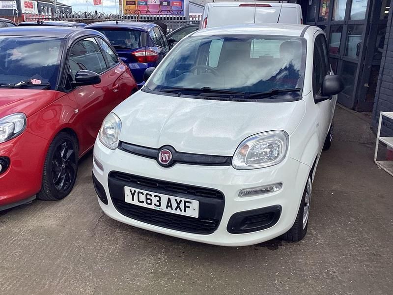 Usado Fiat Panda Pop 69 HP (50 kW) 2013 Branco Citadino