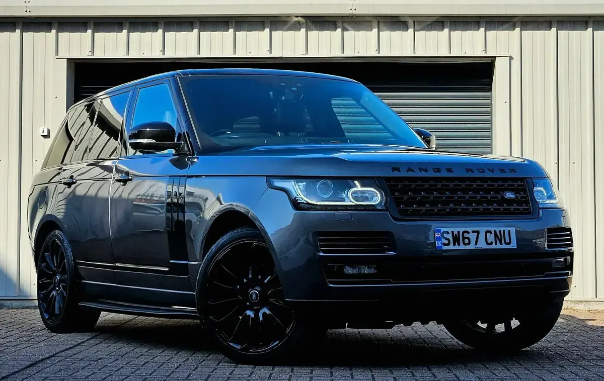 Used Land Rover Range Rover Vogue 258 HP (189 kW) 2017 Grey SUV