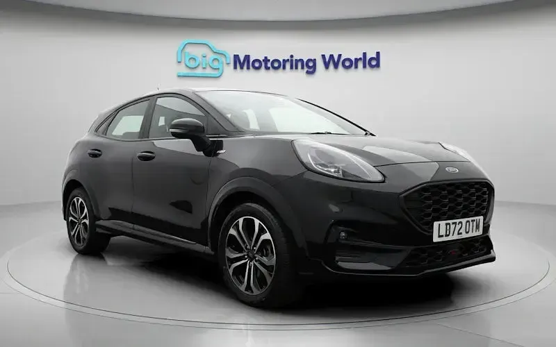 Second-hand Ford Puma ST-Line 125 CP (91 kW) 2023 Negru Hatchback
