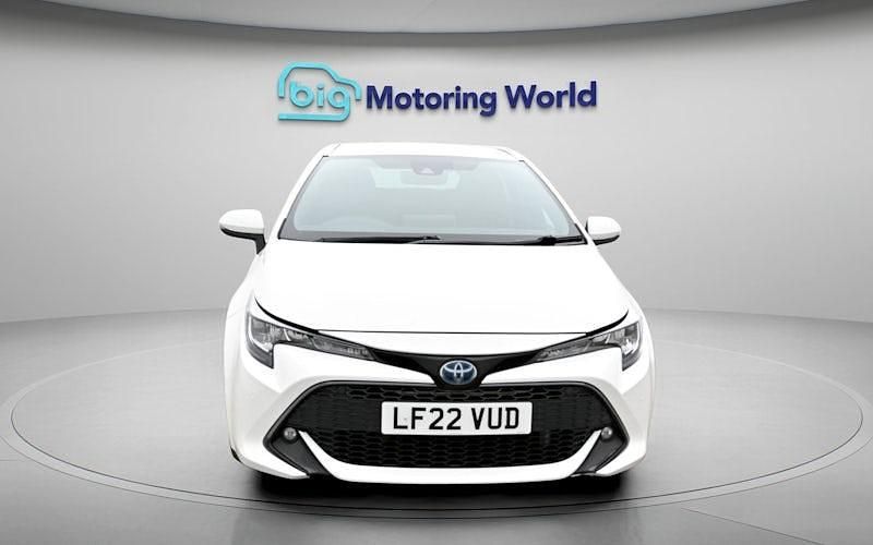 Used Toyota Corolla Design 122 HP (89 kW) 2022 Estate