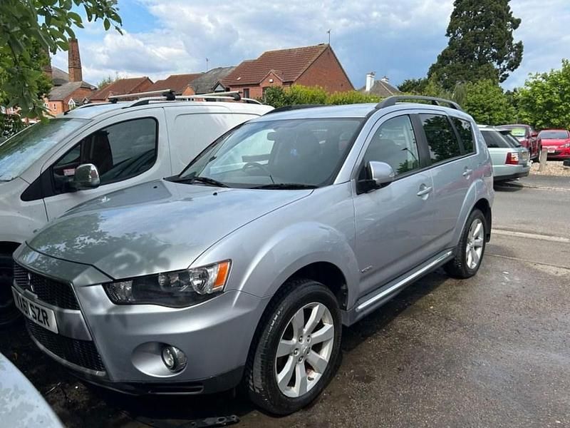 Used Mitsubishi Outlander 175 HP (128 kW) 2011 Silver SUV