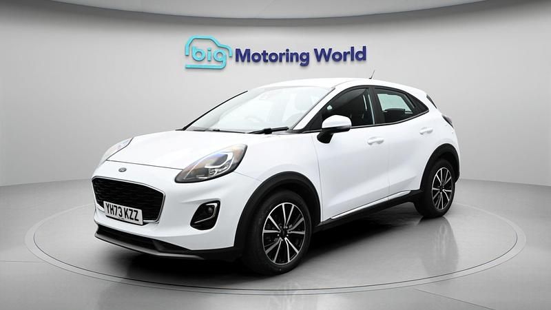 Begagnad Ford Puma Titanium 125 HK (91 kW) 2023 Vit SUV