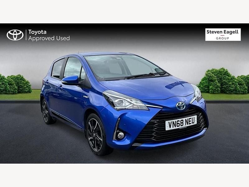 Blue Used 2018 Toyota Yaris Hybrid Design Hatchback | £12,990 (Fair price) - Image 1/3