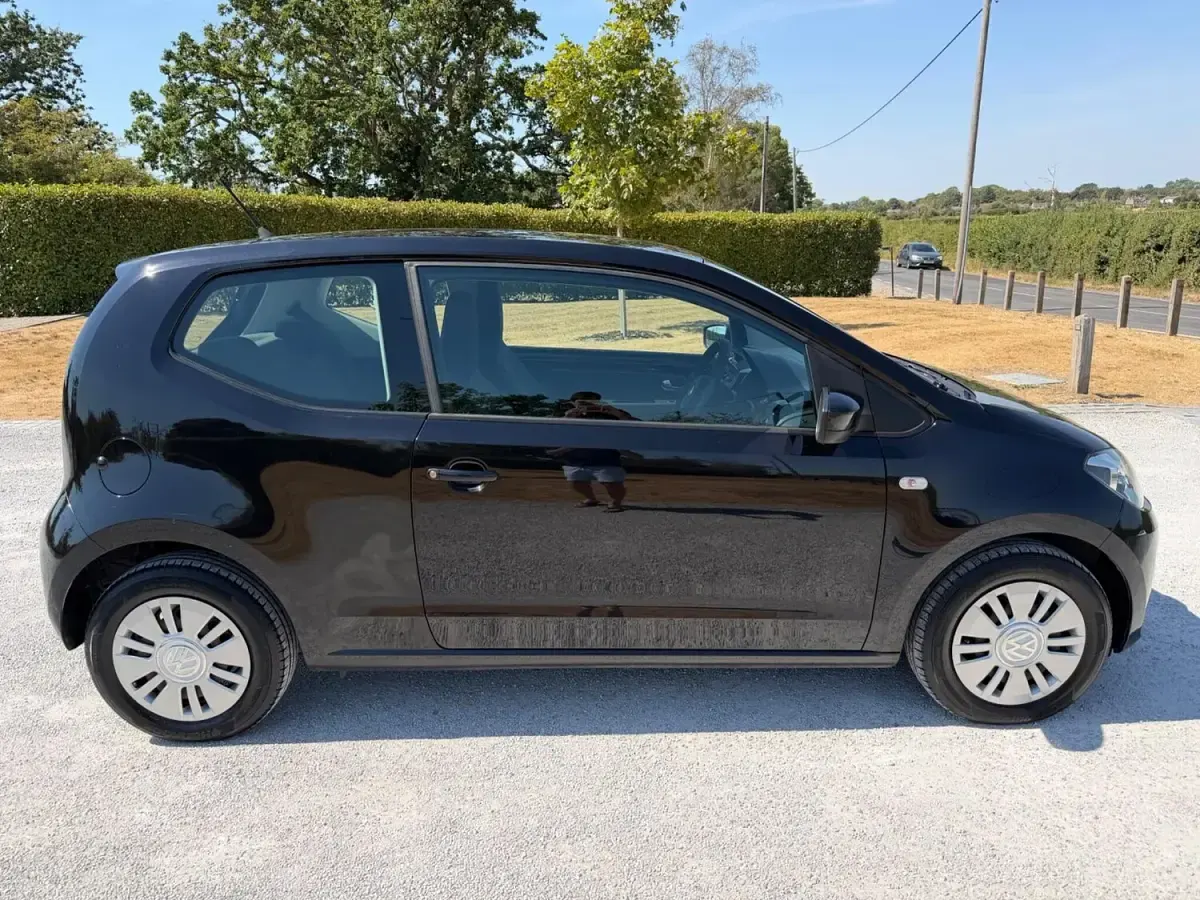 Used VW up! move up! 60 HP (44 kW) 2012 Black Hatchback