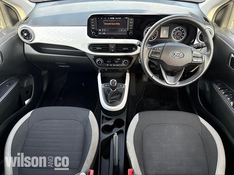 Used Hyundai i10 Premium 67 HP (49 kW) 2023 Grey Hatchback