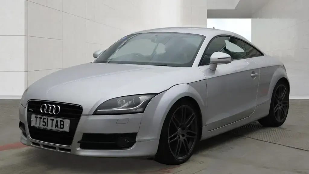 Used Audi TT 250 HP (183 kW) 2006 Silver Coupe