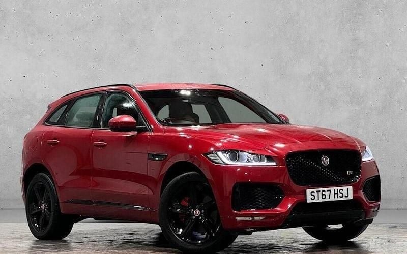 Used Jaguar F-Pace Supercharged 381 HP (280 kW) 2017 Red SUV