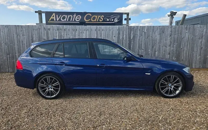 Used BMW 320 Sport Line 184 HP (135 kW) 2012 Blue Estate