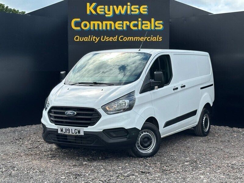 White Used 2019 Ford Transit Custom | £10,490 (Good price) - Image 1/2