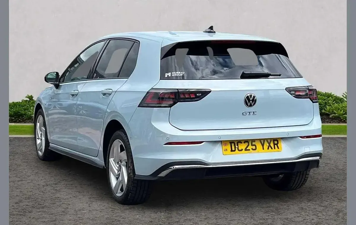 Used VW Golf VIII GTE 272 HP (200 kW) 2025 Blue Hatchback