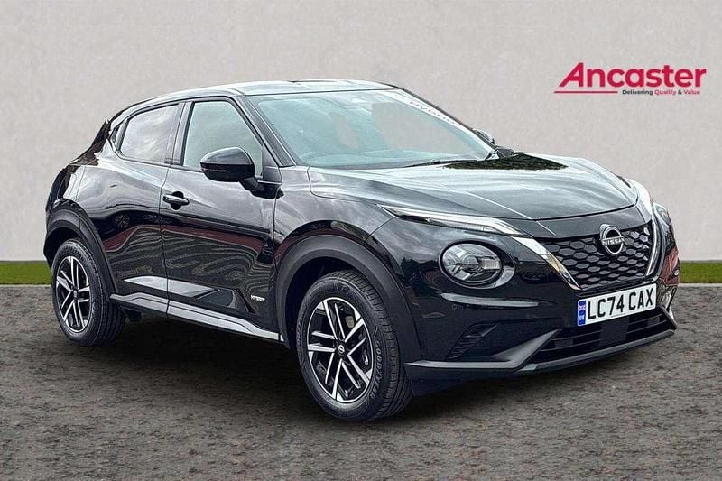 Black Used 2024 Nissan Juke N-Connecta SUV | £20,675 (Fair price) - Image 1/4