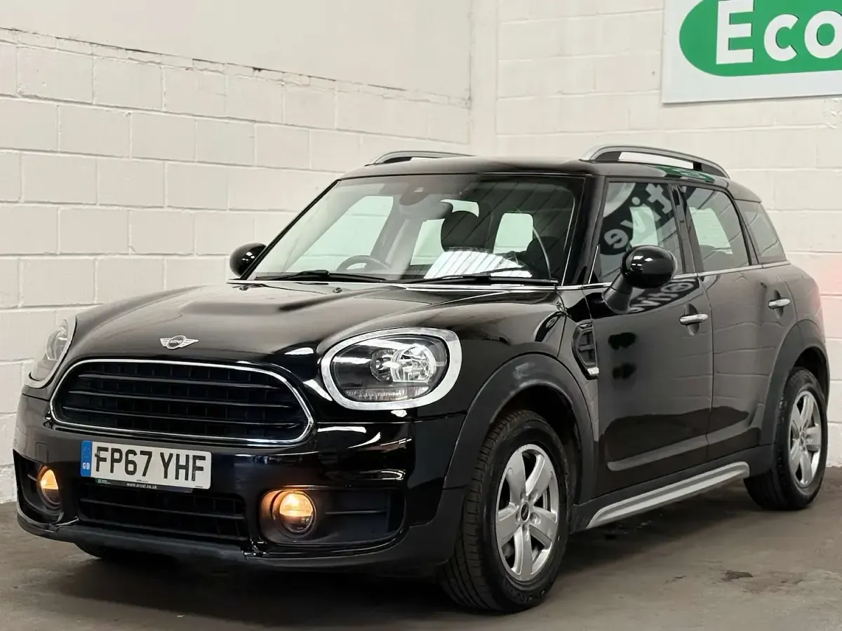 Used Mini Cooper D 150 HP (110 kW) 2017 Black Hatchback
