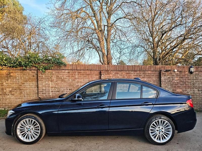 Used BMW 320 2012 Blue Sedan