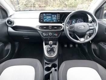 Used Hyundai i10 Premium 67 HP (49 kW) 2020 Grey Hatchback