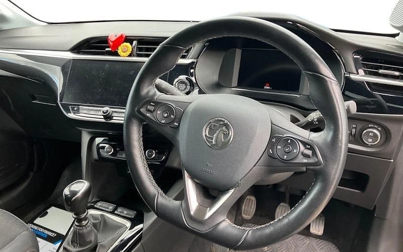 Second-hand Vauxhall Corsa Elite 101 CP (74 kW) 2021 Negru Hatchback